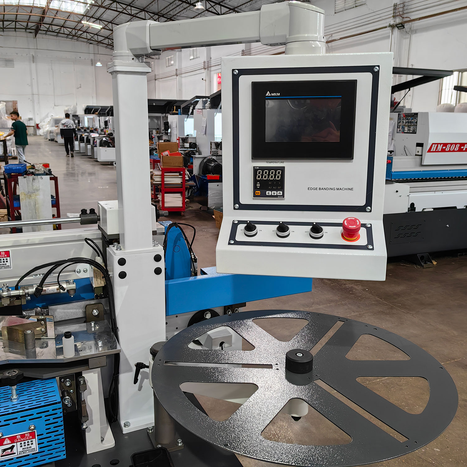 Wood Furniture Woodworking Machinery MDF Board CNC Router Edge Banding Machine Wood Door Cabinet Automatic Edge Banding Machine