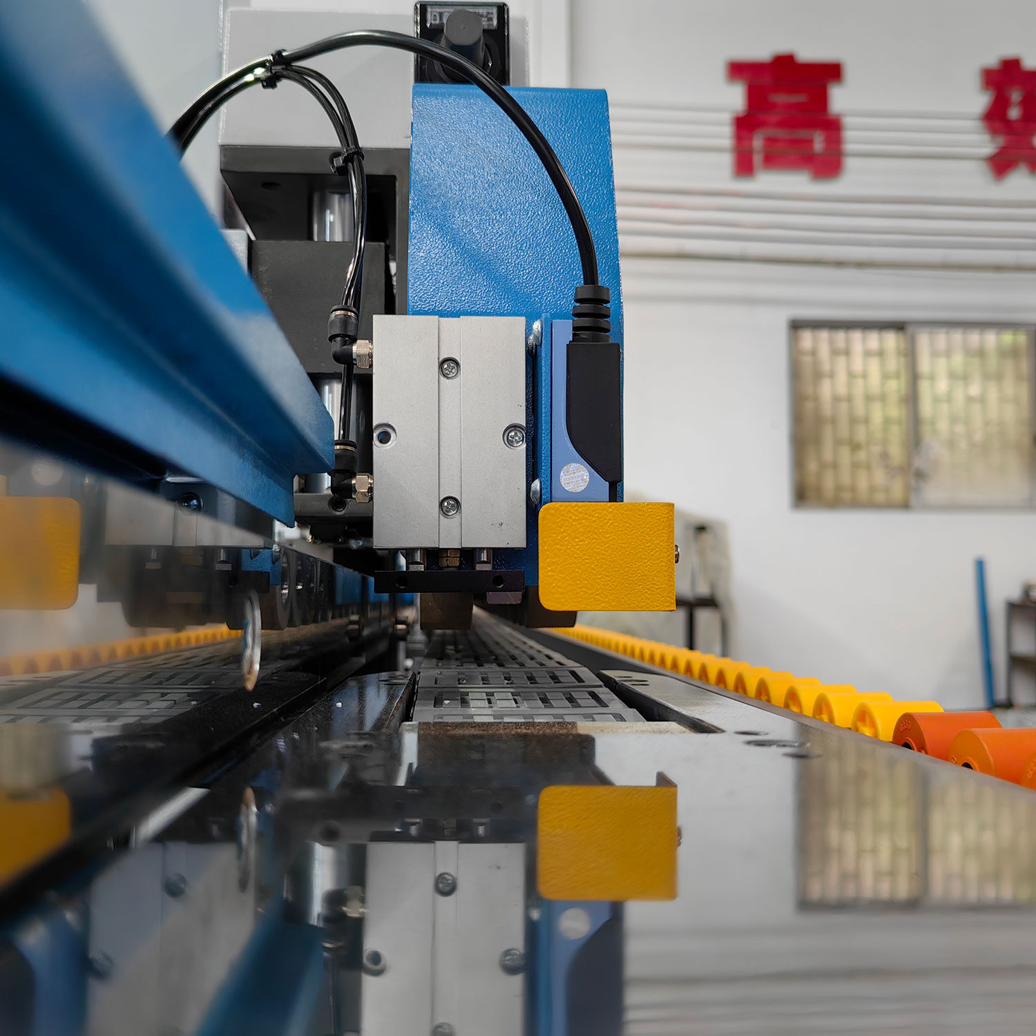 Automatic Edge Banding Machine PM50D High Speed Woodworking Edge Bander Melamine Mdf Board Pvc Automatic Edge Banding Machine